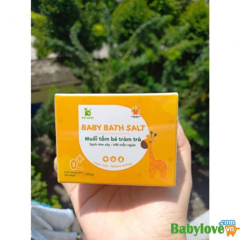 Muối tắm bé tràm trà Bảo Nhiên hộp 200gr